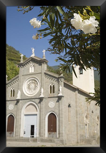 The church of San Giovanni Battista, Riomaggiore Framed Print by Ian Middleton