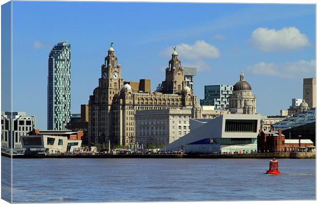  Liverpool Waterfront  Canvas Print by David Chennell