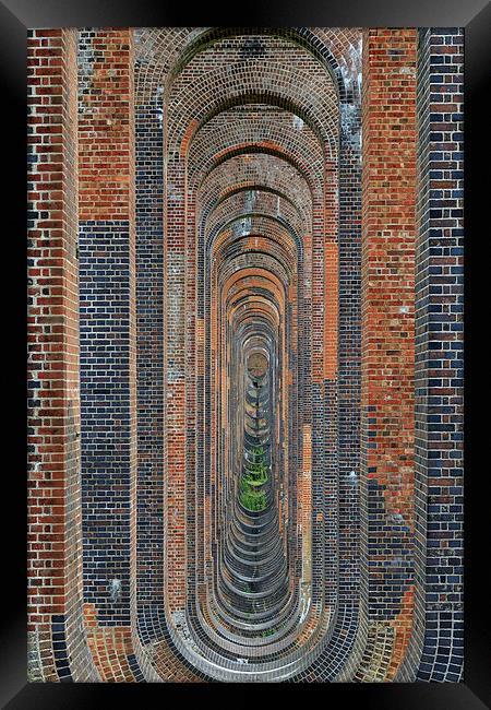 Ouse Valley Viaduct Framed Print by chris smith