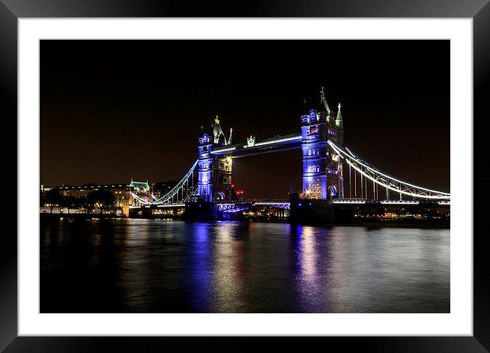 Tower Bridge Framed Mounted Print by chris smith