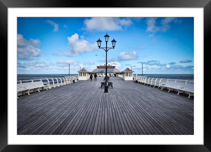 Cromer  Framed Mounted Print by chris smith
