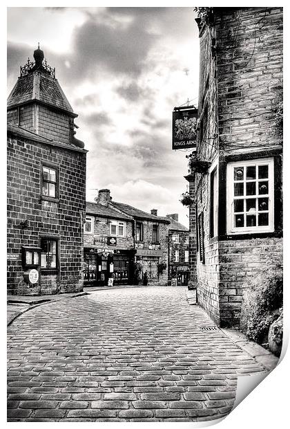  The Cobbled Street Print by David McCulloch