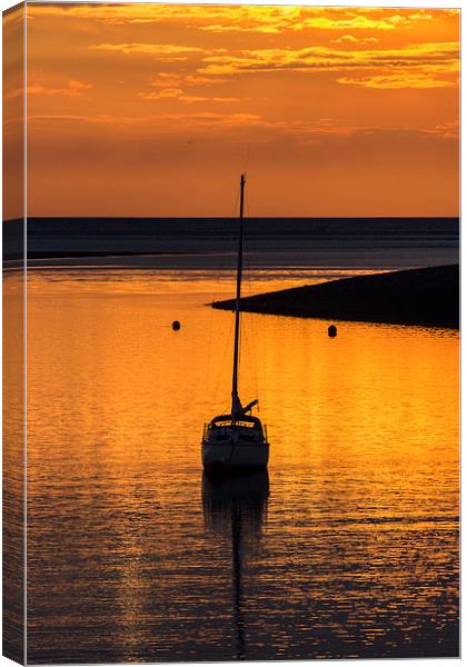  Sunset  Dreams (2) Conway Canvas Print by Mark Ollier