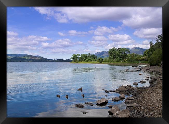 The picturesque lake District.  Framed Print by chris smith