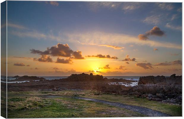 Sunset guernsey  Canvas Print by chris smith