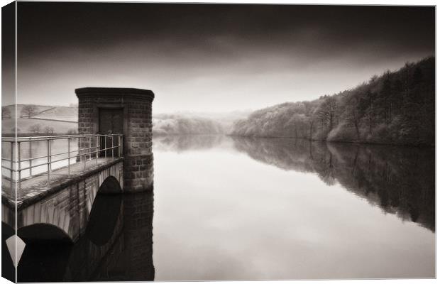 Linacre in Black and White Canvas Print by Simon Gladwin