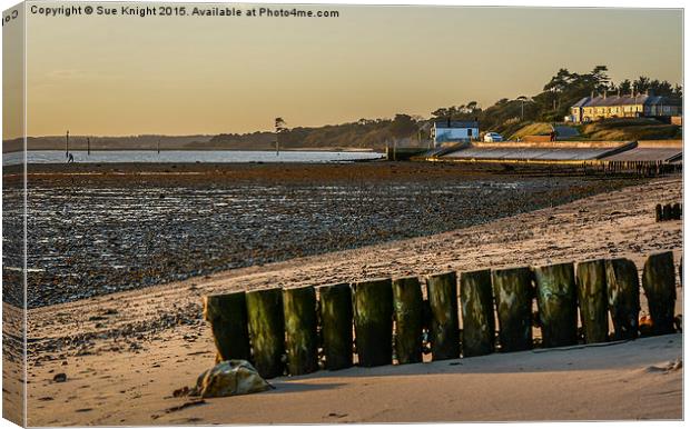  Lepe beach as the sun was starting to set Canvas Print by Sue Knight