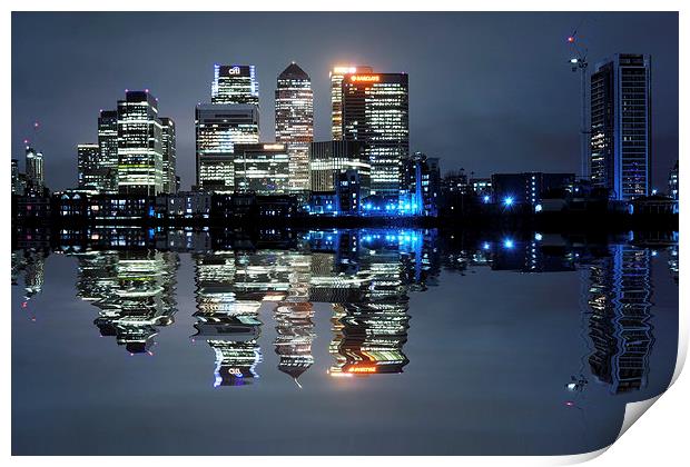  Canary Wharf London Print by Tony Bates