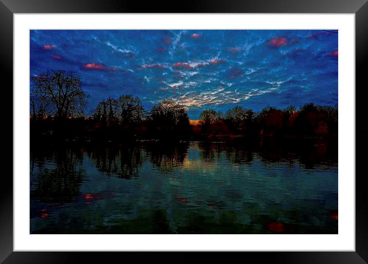  Early Morning Sunrise Hertfordshire Framed Mounted Print by Sue Bottomley