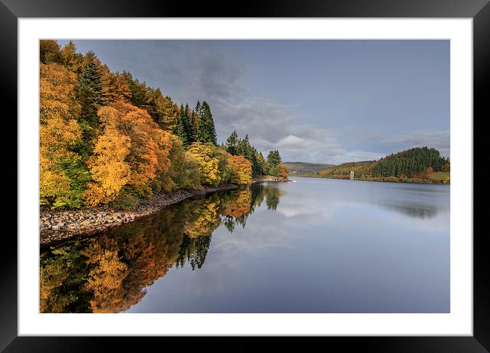 lake vyrnwy   Framed Mounted Print by chris smith