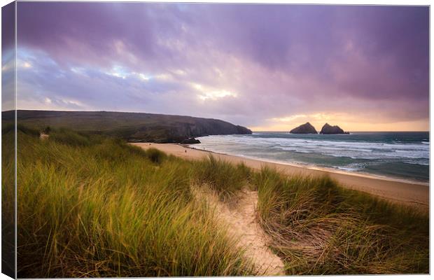 Holywell bay spectacular sunset  Canvas Print by chris smith