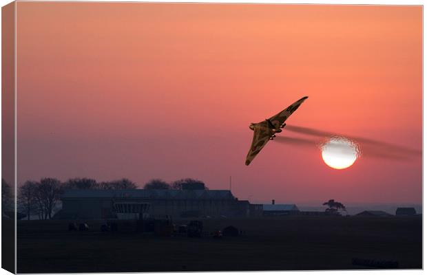  Vulcan XH558 sunset flypast Canvas Print by Oxon Images