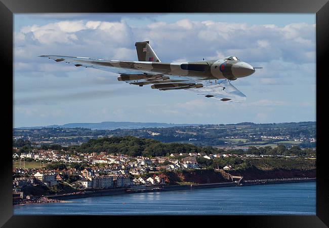 Vulcan Bomber XH558 Dawlish 2015 Framed Print by Oxon Images