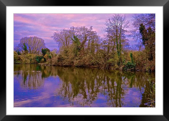  Winter Sunrise in Hertfordshire Framed Mounted Print by Sue Bottomley