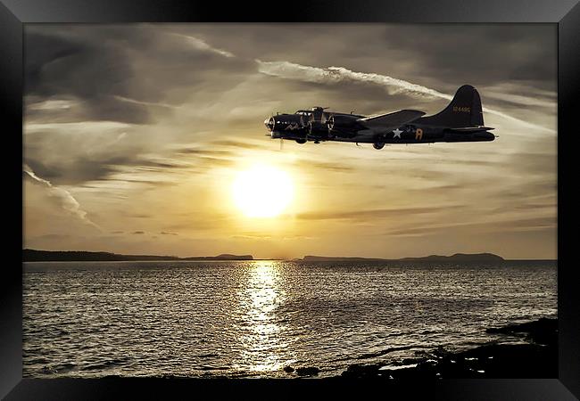 Flying fortress Framed Print by Sam Smith