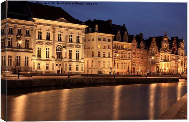  WHITE BUILDINGS  Canvas Print by andrew saxton