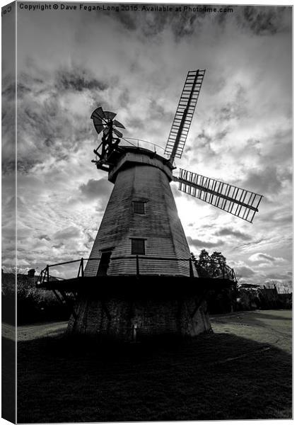  UPMINSTER WINDMILL Canvas Print by Dave Fegan-Long