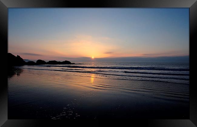  Looe Beach Sunrise Framed Print by Rosie Spooner