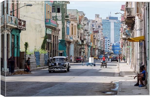 Busy street in Centro Havana Canvas Print by Jason Wells