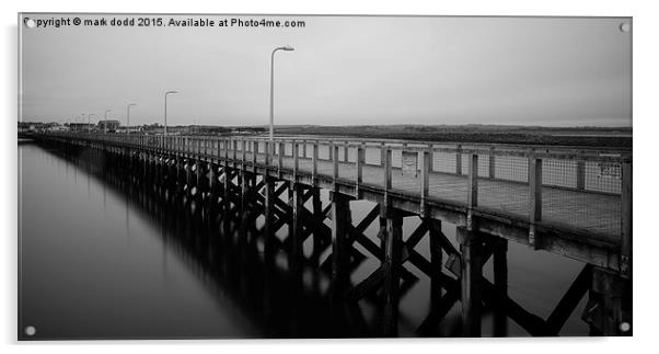  Amble Pier  Acrylic by mark dodd
