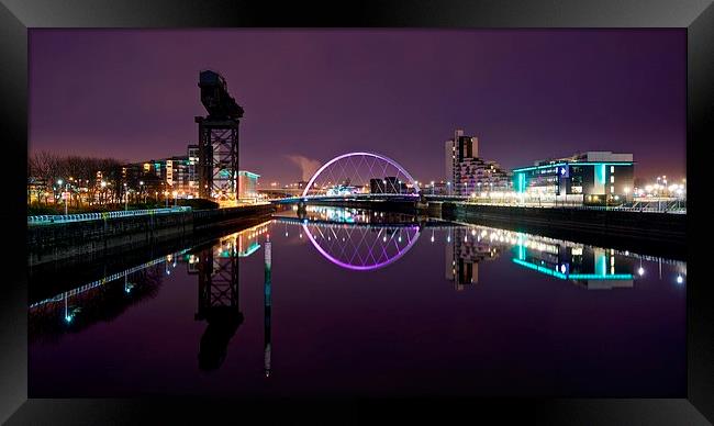  Glasgow Riverside Framed Print by Stephen Taylor
