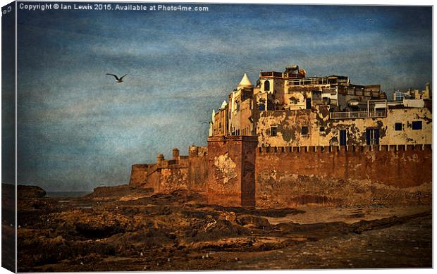  Essaouira  Canvas Print by Ian Lewis