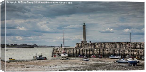  Margate Harbour, Kent at Low Tide Canvas Print by Tony Sharp LRPS CPAGB