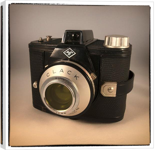  Agfa Clack  Canvas Print by Rob Hawkins