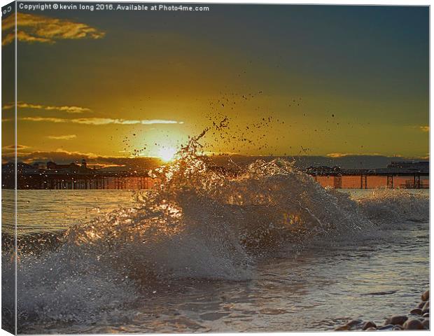 splash of colour  Canvas Print by kevin long
