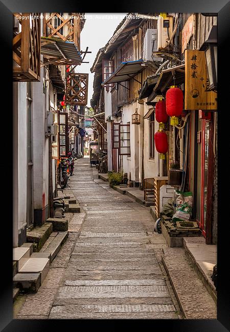  Lijiang Sidestreet China Framed Print by colin chalkley