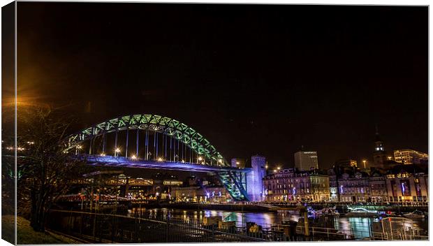  Newcastle Upon Tyne Bridge and Quayside  Canvas Print by Kevin Duffy