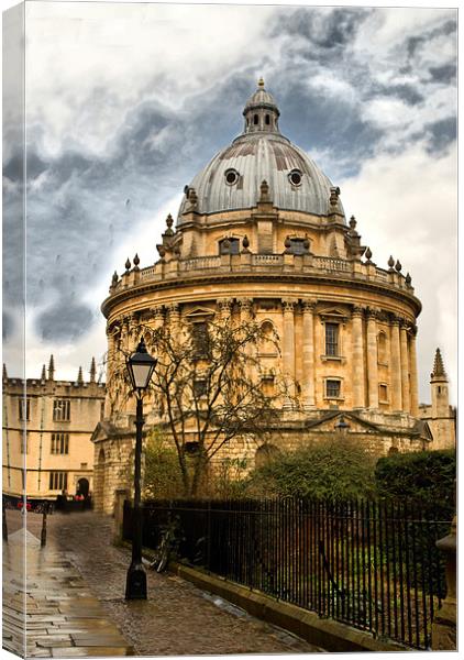 The Radcliffe Camera, Oxford Canvas Print by Karen Martin