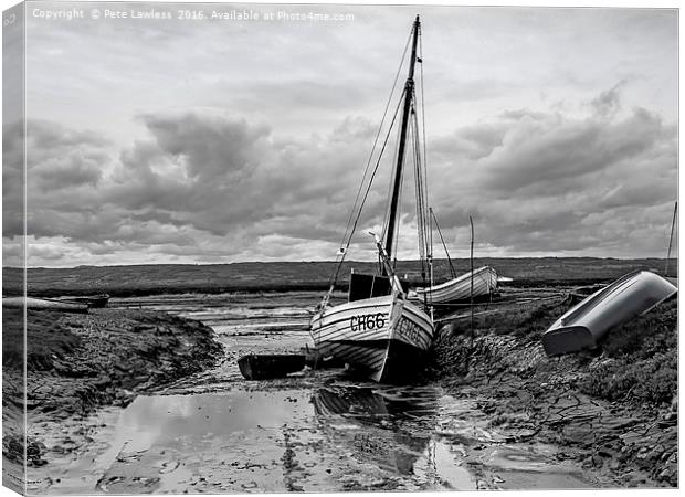 CH66  Lower Heswall  Canvas Print by Pete Lawless