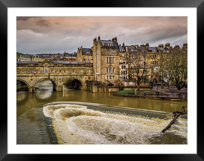 Pulteney Weir, Bath, England, UK Framed Mounted Print by Mark Llewellyn