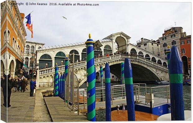 Rialto Bridge Venice Italy Canvas Print by John Keates