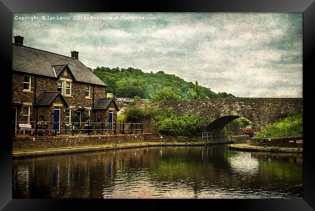 The Canal Basin At Brecon Framed Print by Ian Lewis