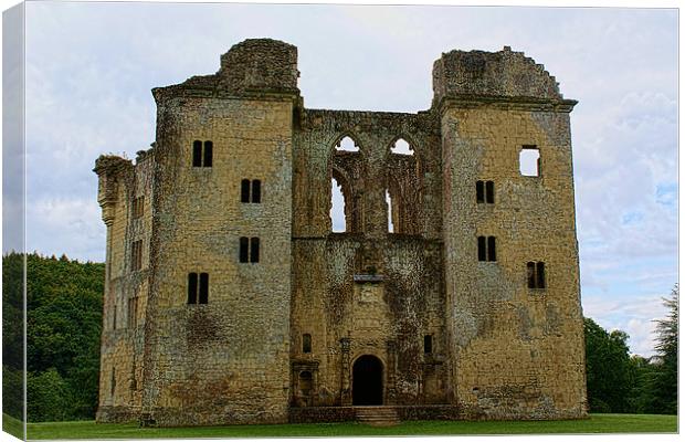 Old Wardour Castle (Front View) Canvas Print by Dave Windsor