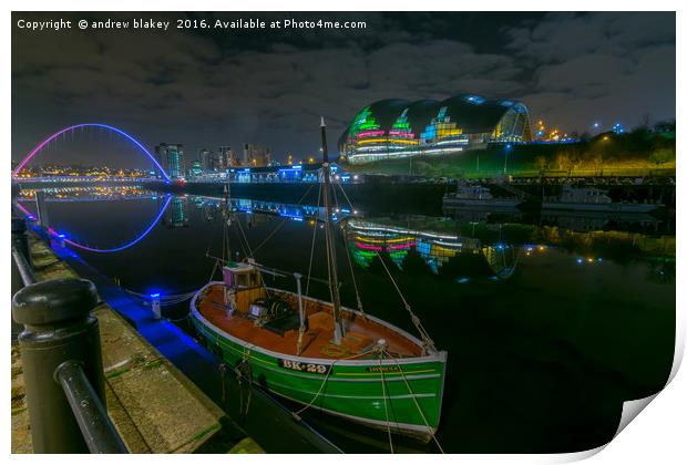 Glowing Reflections on Newcastle Quayside Print by andrew blakey