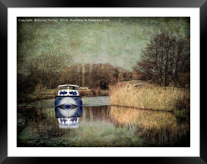 Canal cruise Framed Mounted Print by Susan Tinsley