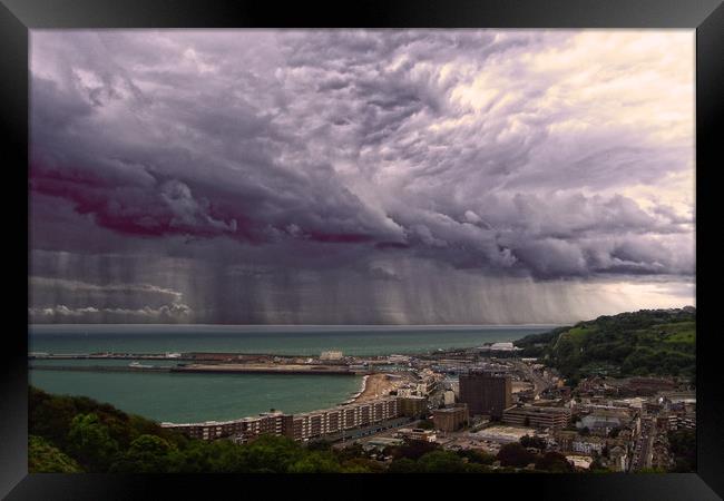 Storm over the Channel Framed Print by Stuart Chapman