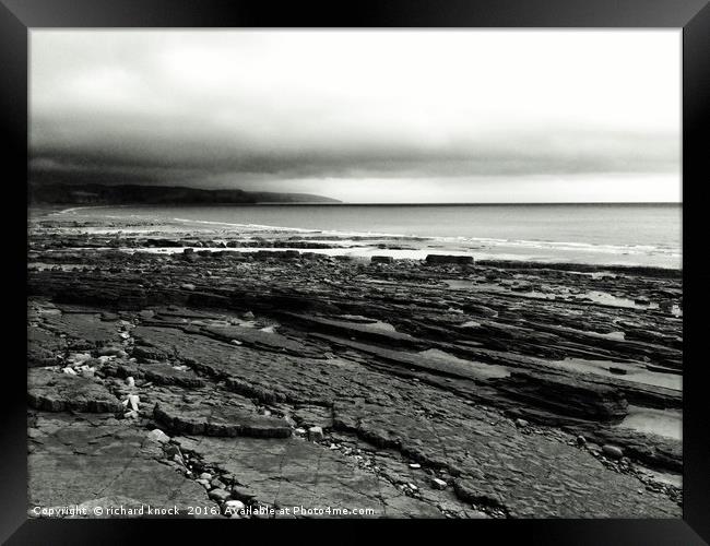 stoney beach Framed Print by richard knock