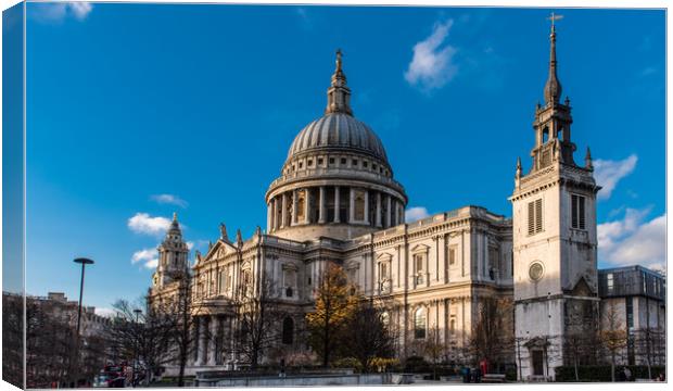 Winter sun St Paul's Cathedral Canvas Print by Gary Eason