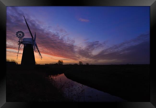 St Benets mill on the River Thurne in Norfolk Framed Print by Gary Pearson