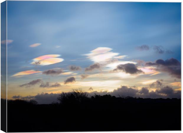 Nacreous Clouds above Falkirk, Scotland. Canvas Print by Tommy Dickson