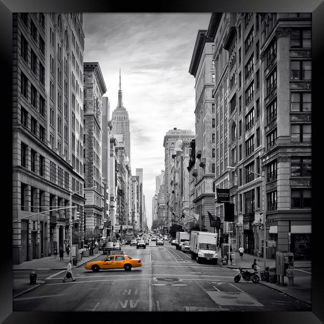 NEW YORK CITY 5th Avenue Framed Print by Melanie Viola