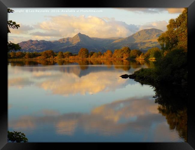  Snowdonia Mountain Range Cnicht and Moelwyn Mawr Framed Print by Les Reynolds