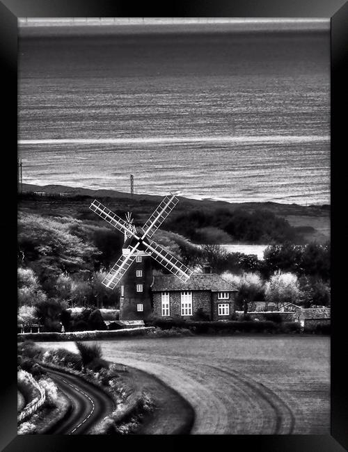   weyborne windmill                              Framed Print by chris elgood