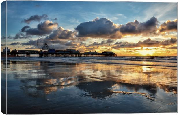 Sunset - Central Pier Blackpool Canvas Print by Gary Kenyon