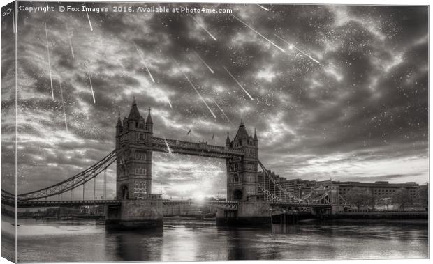  Tower bridge of london Canvas Print by Derrick Fox Lomax