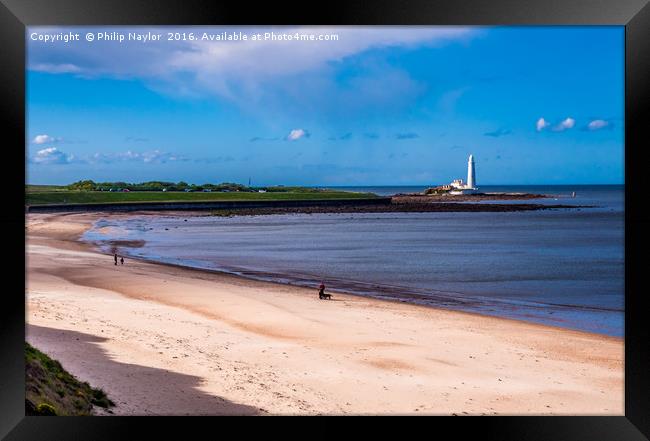 The Beach with the Backdrop Framed Print by Naylor's Photography